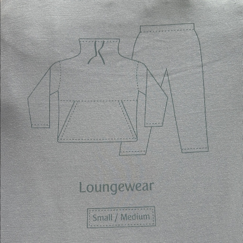 THREE WOMEN Loungewear Set